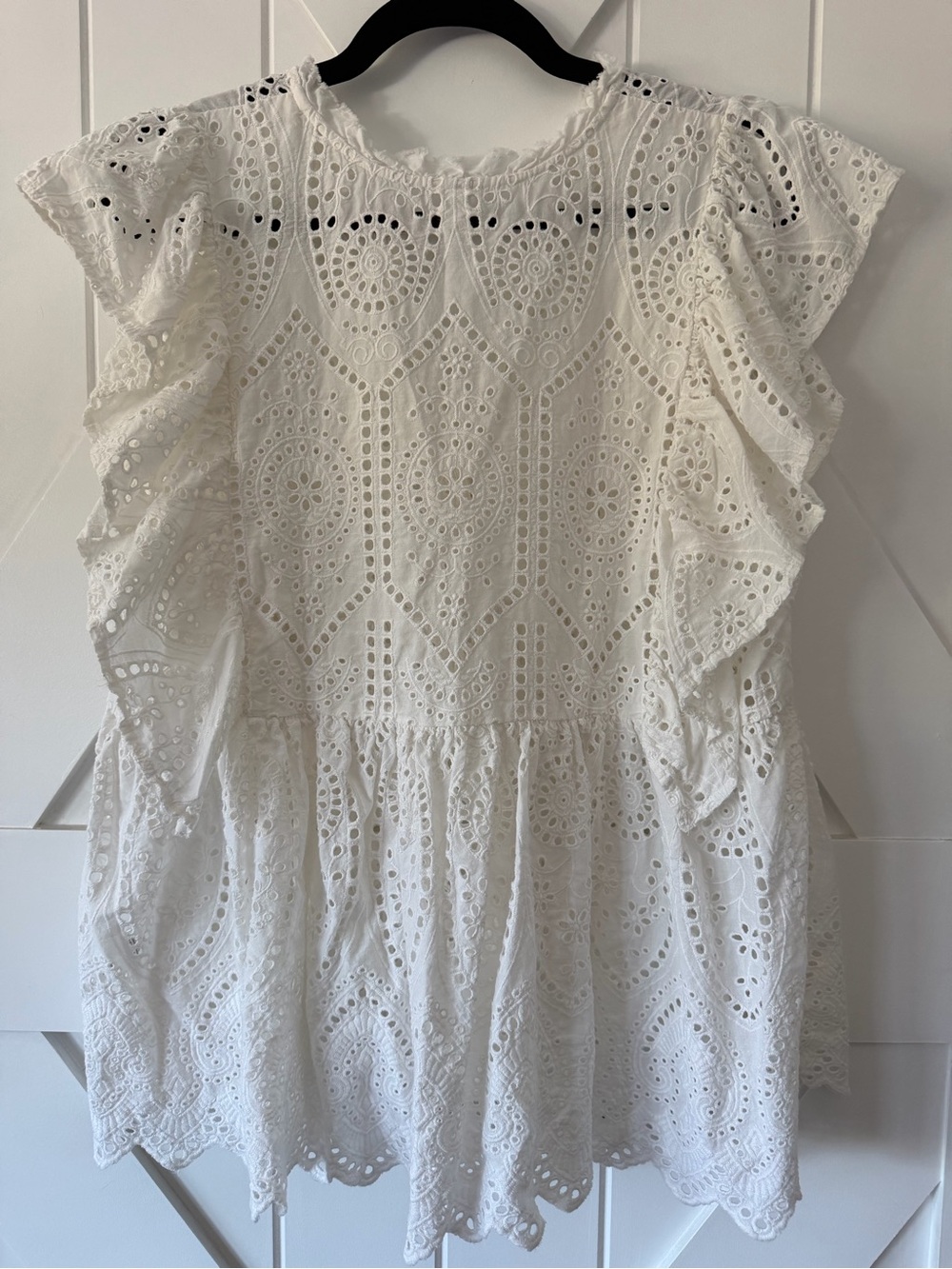 White Eyelet Ruffle Sleeve Women's Top - Picture 4 of 9